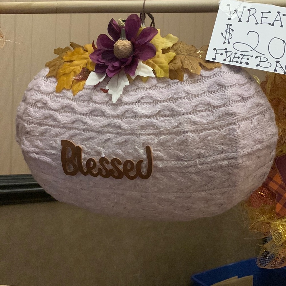 Sweater pumkin wreath